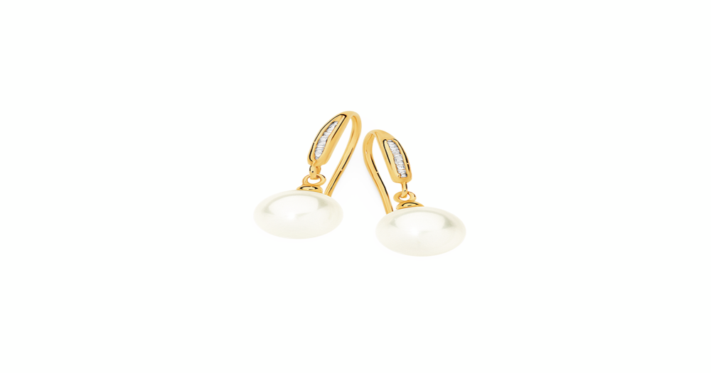9ct Yellow Gold Freshwater Pearl Edison Diamond Shepherd Hook Earrings main image 1