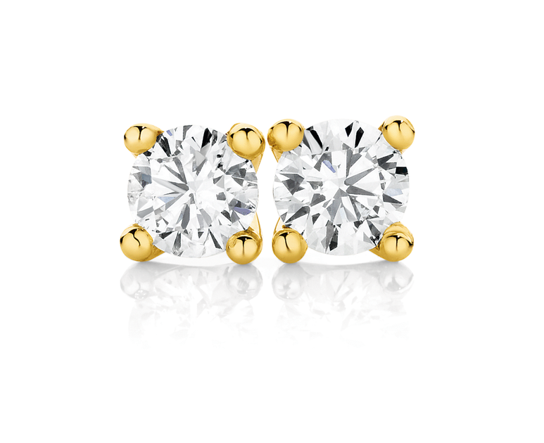 9ct gold diamond stud earrings Clearance