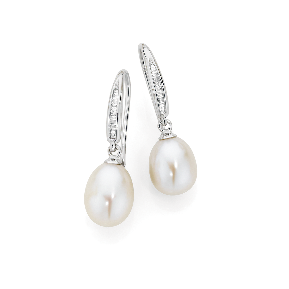 Stunning Diamond Earrings in Gold & Silver | Diamonds Factory